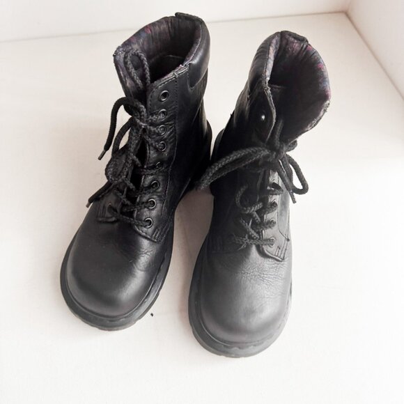 Doc Martens 8 Hole Super Chunky Black Leather Goth Rock Boots Square Toe  7 - Picture 5 of 7